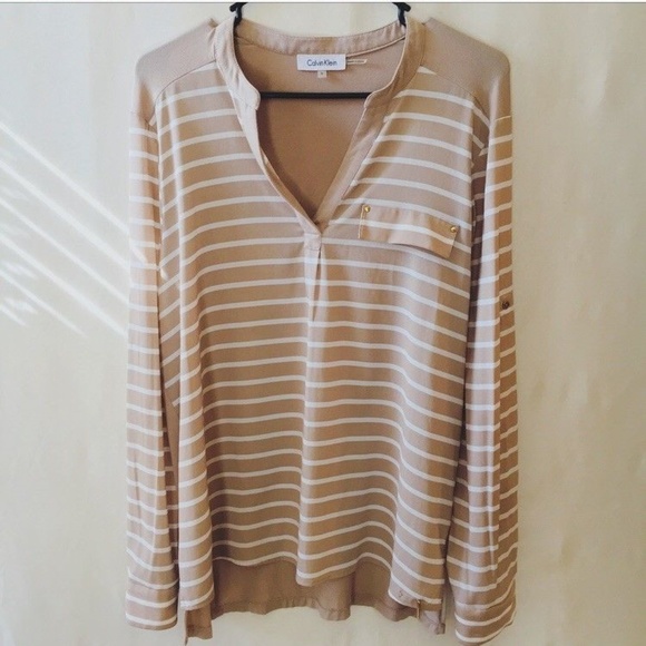 SOLD‼️😍4 for $25 SALE Calvin Klein Striped Top - Picture 2 of 4
